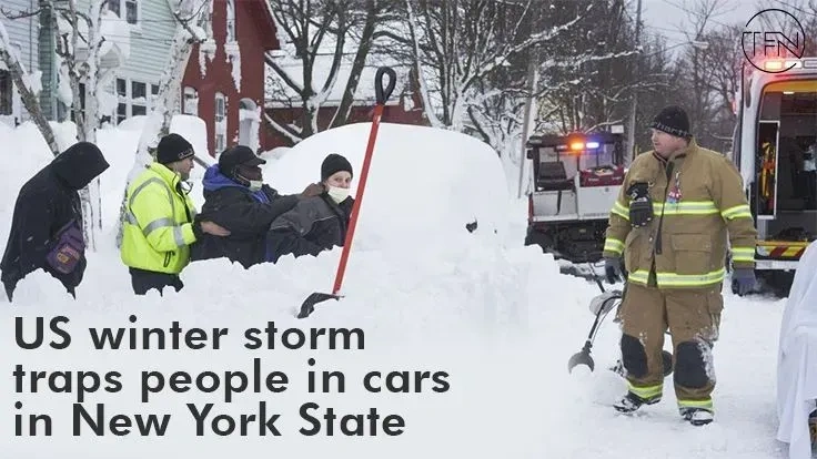 US winter storm traps people in cars in New York State